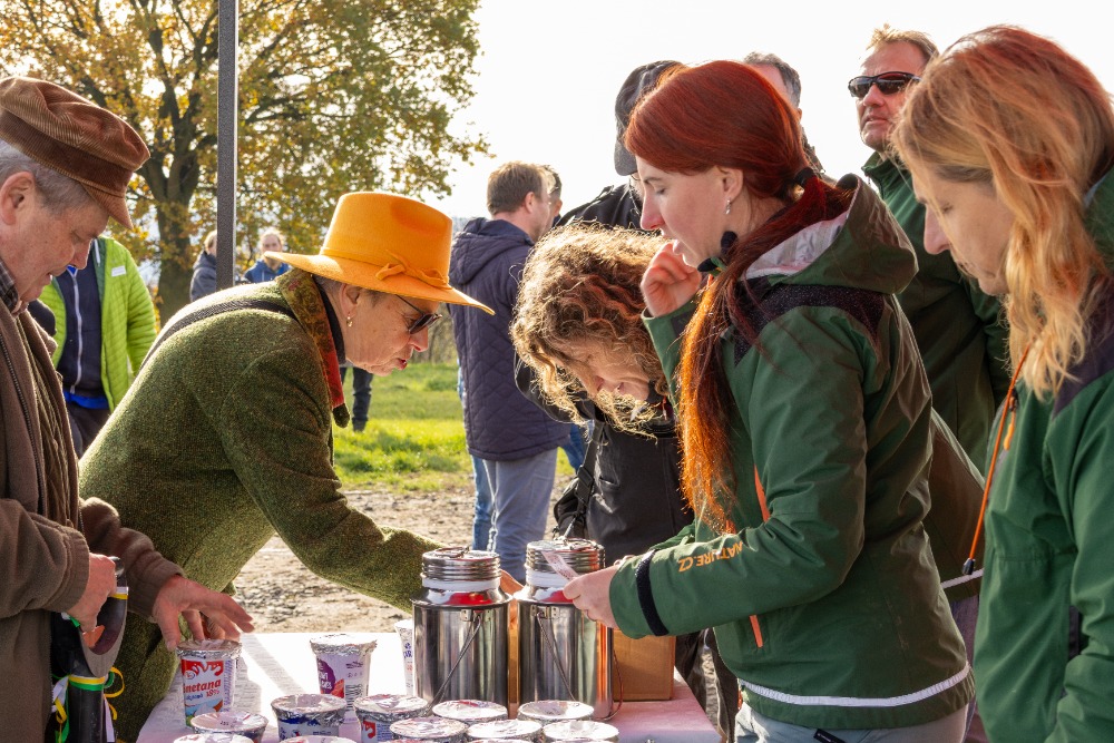 70 let CHKO Český ráj připomíná nová ovocná alej pod Humprechtem