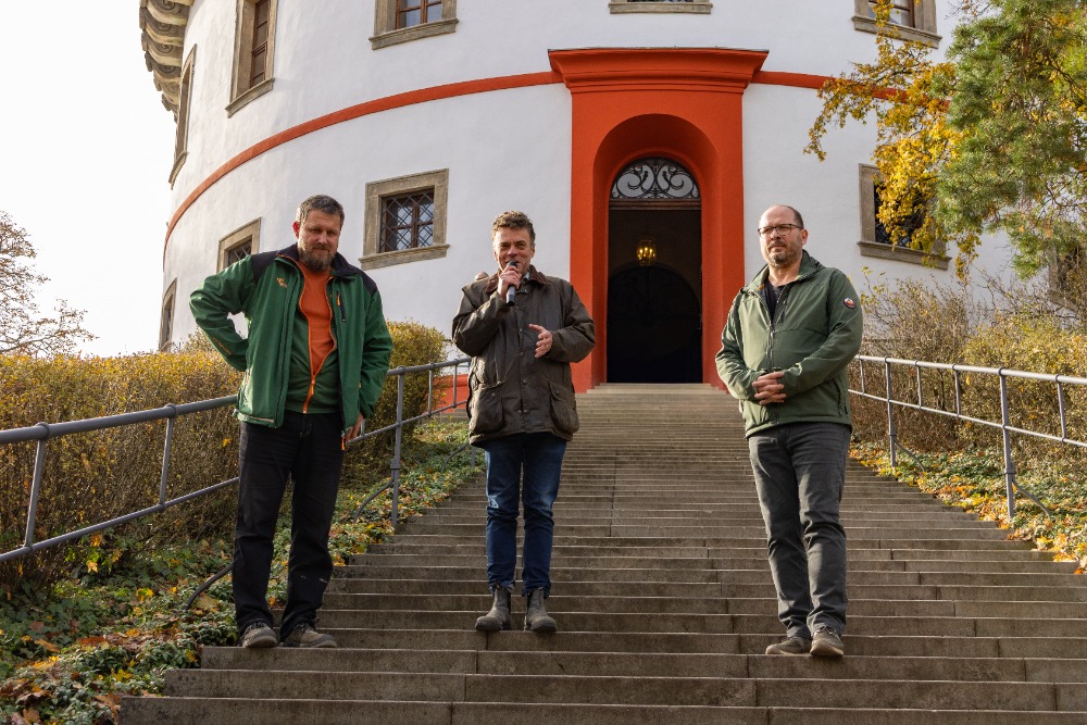 70 let CHKO Český ráj připomíná nová ovocná alej pod Humprechtem